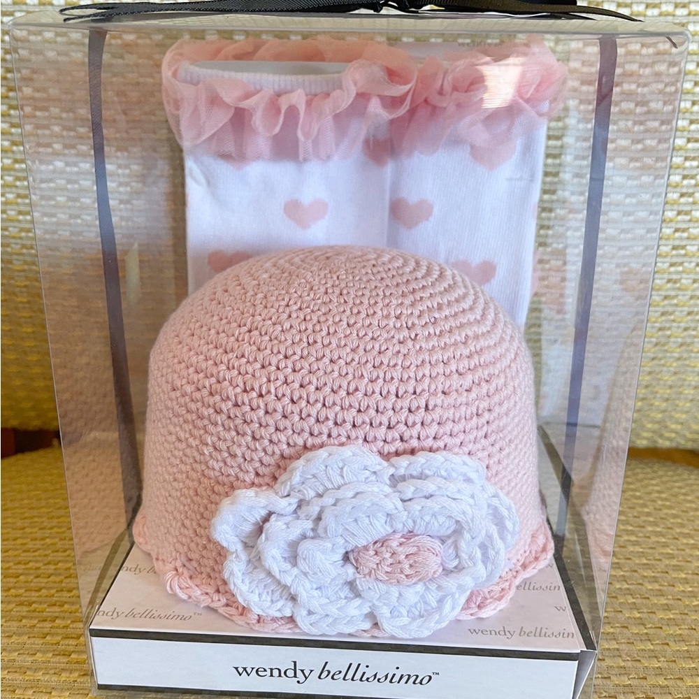 Baby (0-6 months) Knit Hat and cute Leg Warmers